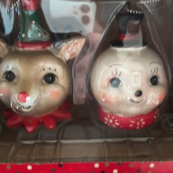 Johanna Parker ornament set - Picture 4 of 4